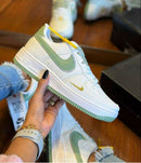 Air Force 1 Branco/verde - Lançamento