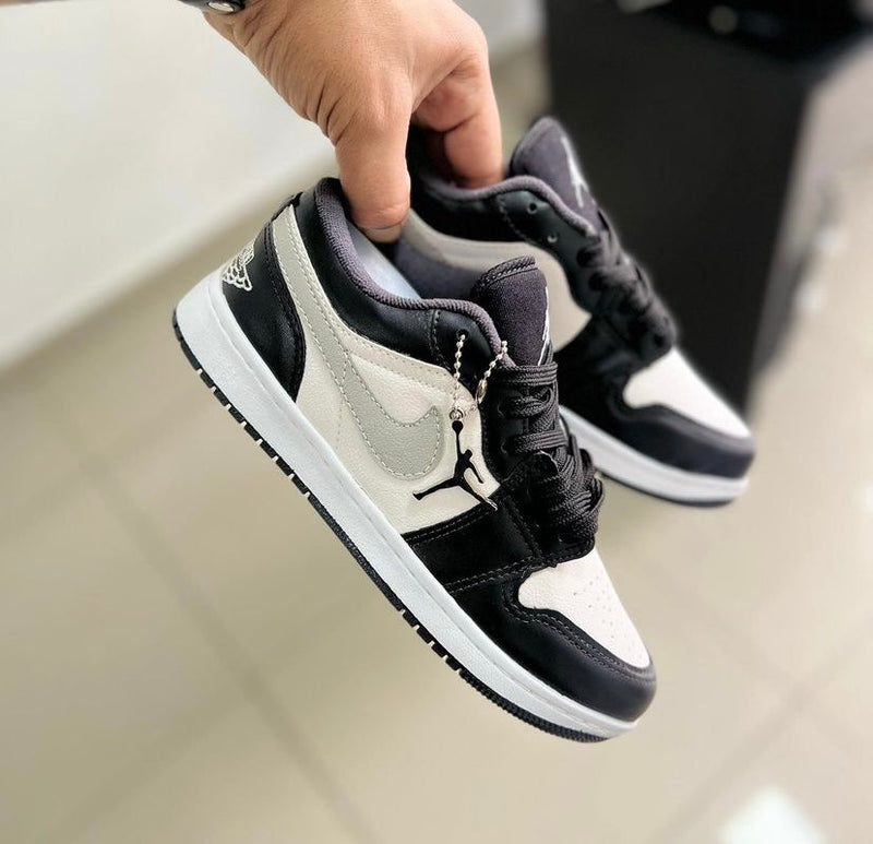 AJ1 Low Black/White - Lançamento