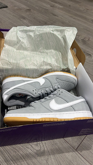 Dunk Low Cinza/branco - Lançamento