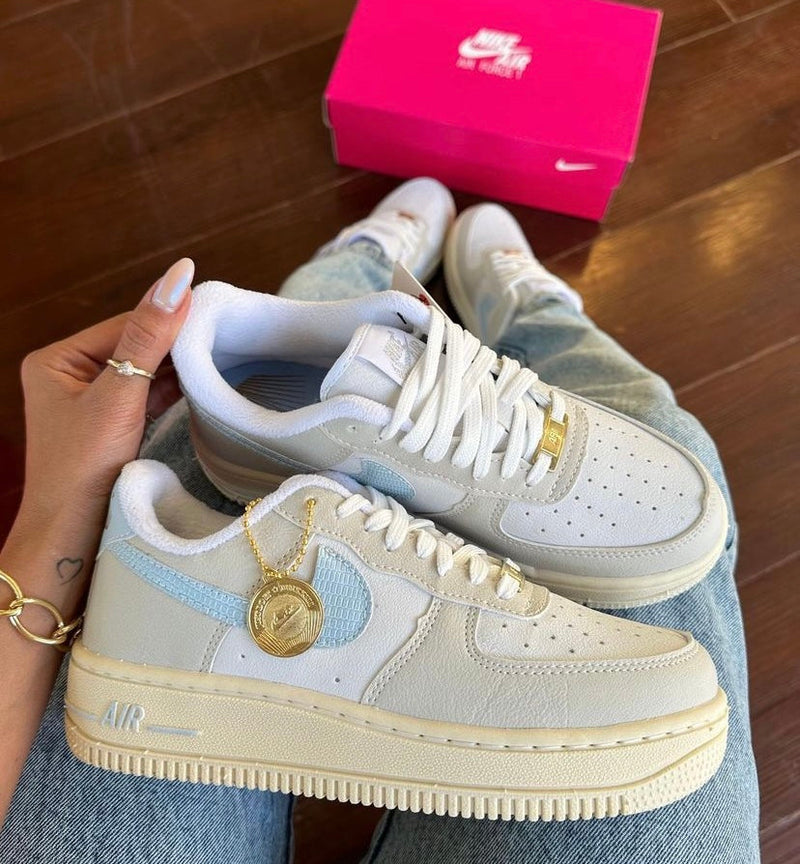 Air Force 1 Blue Coin - Lançamento