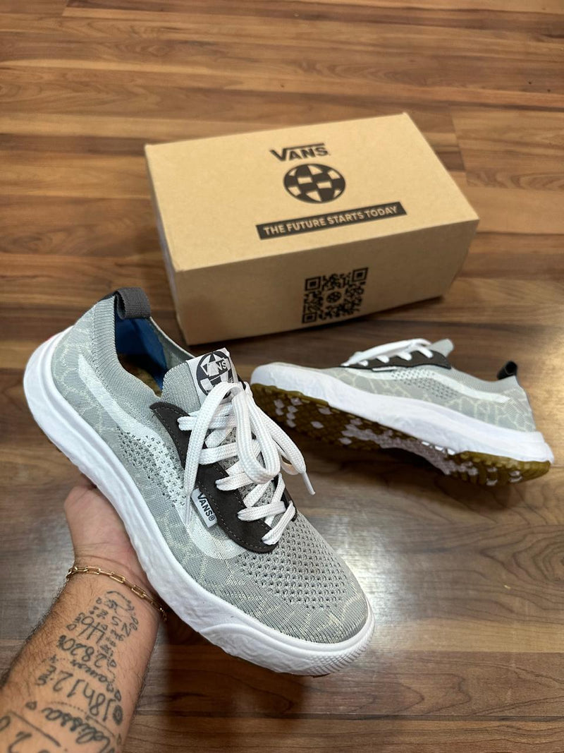 Vans Ultrarange VR3 Cinza - Lançamento