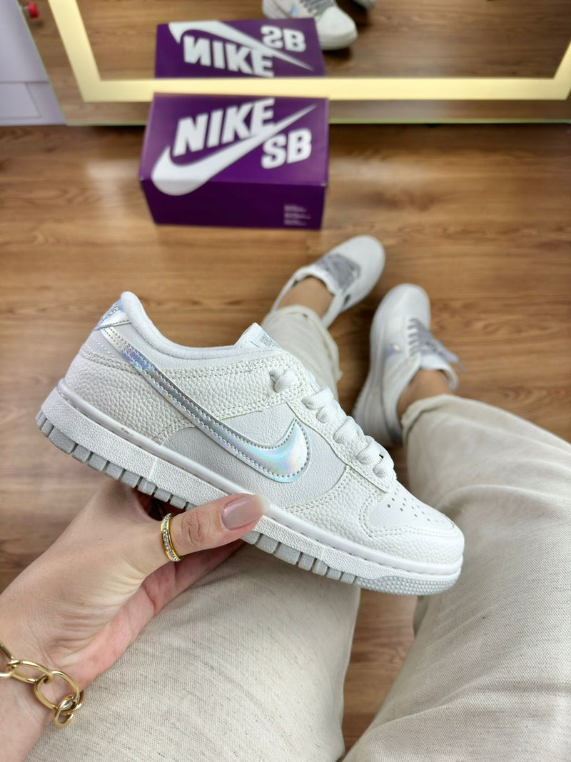 Dunk Low Branco/prata/cinza - Lançamento