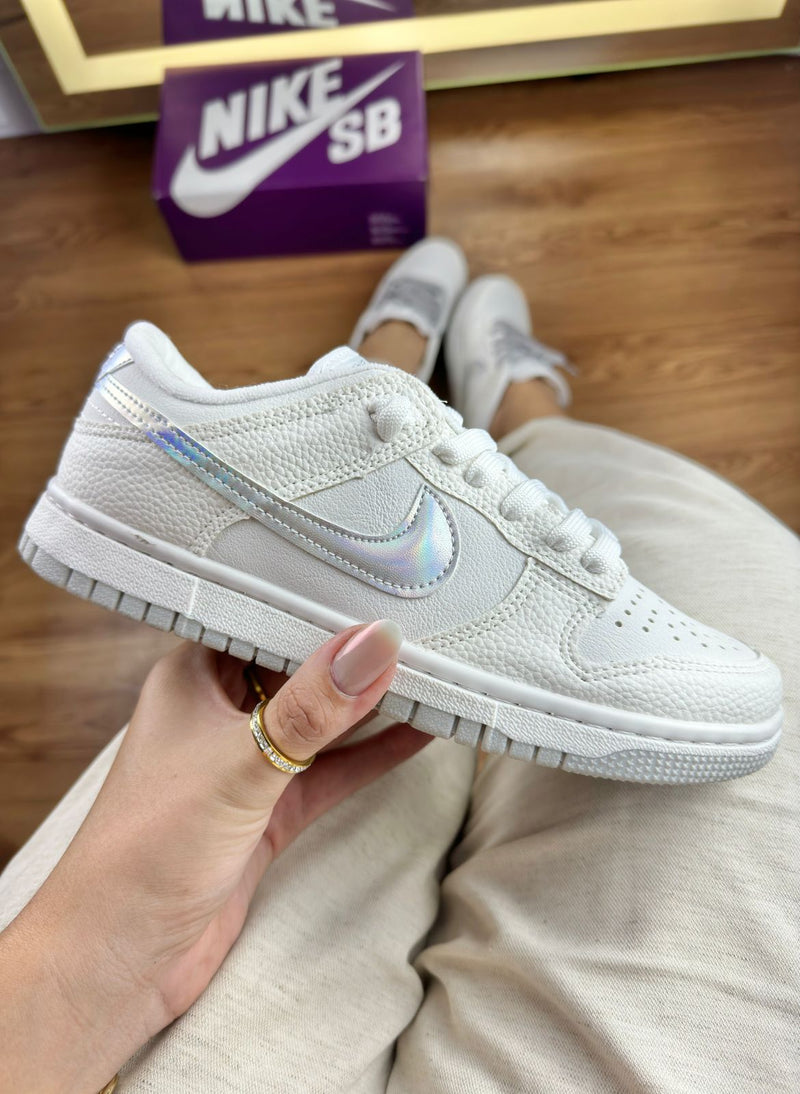 Dunk Low Branco/prata/cinza - Lançamento