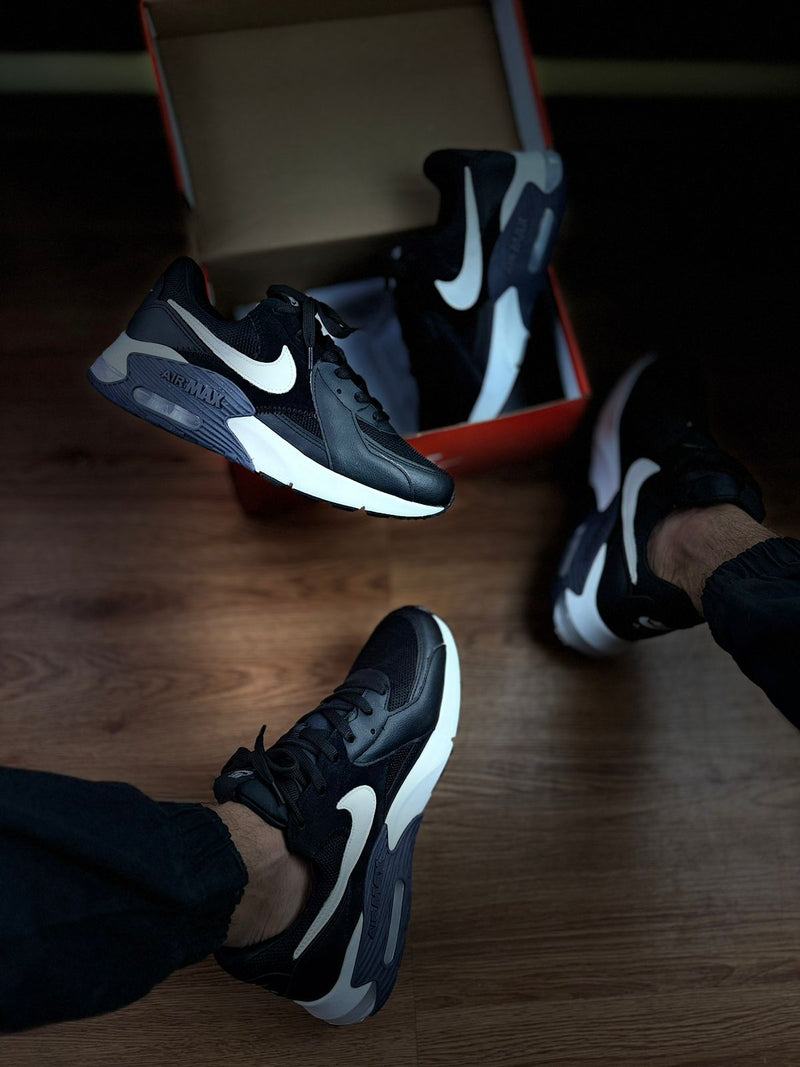 Air Max Excee Black/white - Lançamento