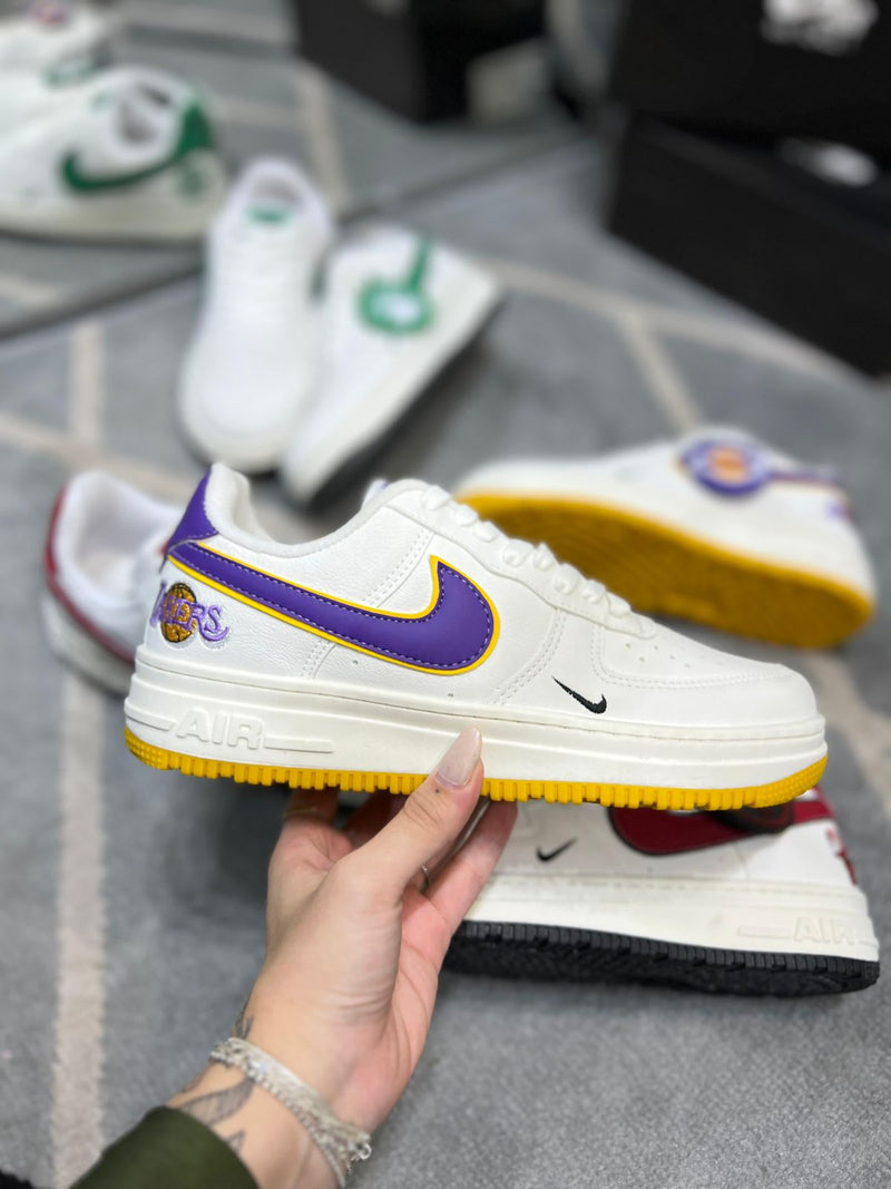 AF1 NBA Branco/roxo + Saquinho personalizado + 2 Pares de cadarços - Lançamento