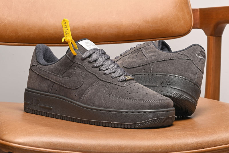 AF1 Monocolor Preto - Lançamento