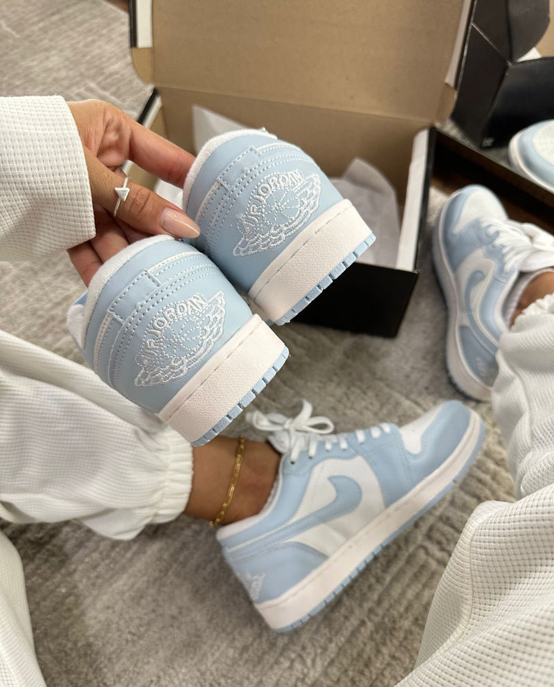 AJ1 Low Aqua/branco - Lançamento