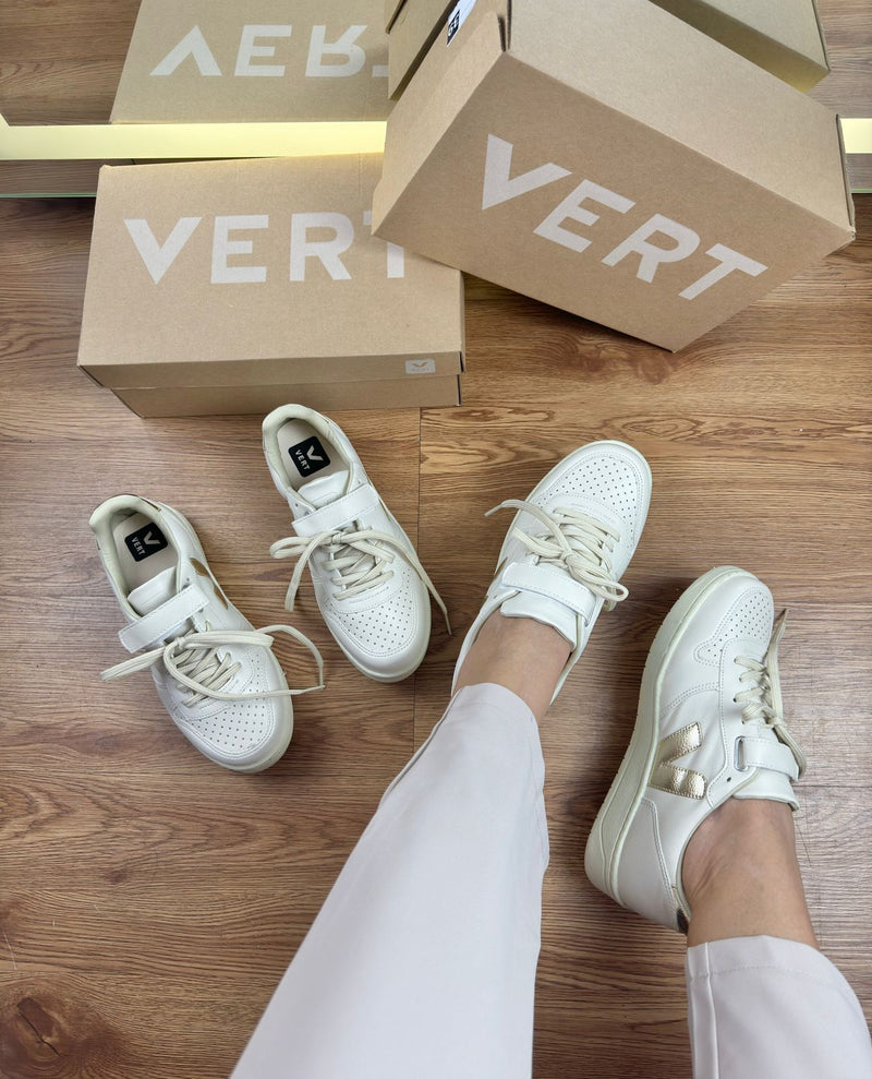 Vert V12 Off-white/dourado - Lançamento