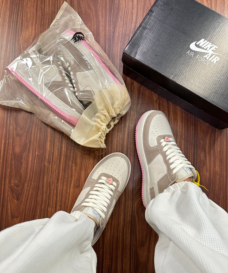 Air Force 1 Love Camurça - Lançamento