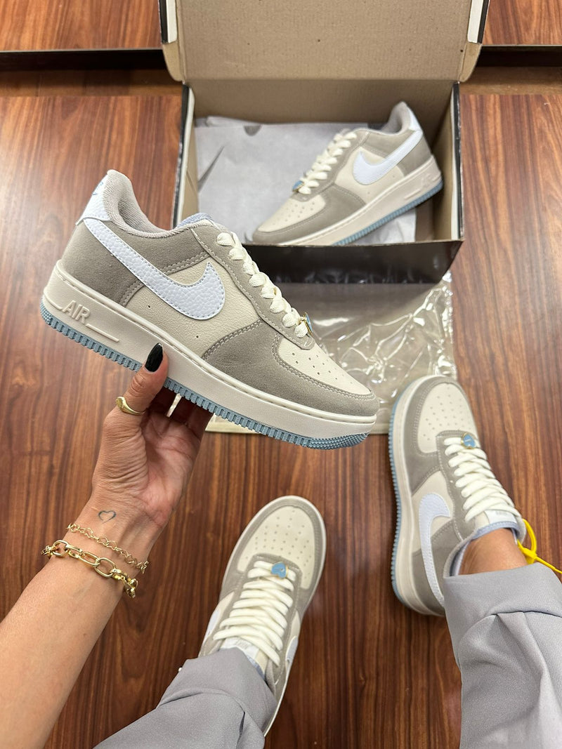 Air Force 1 Love Camurça - Lançamento