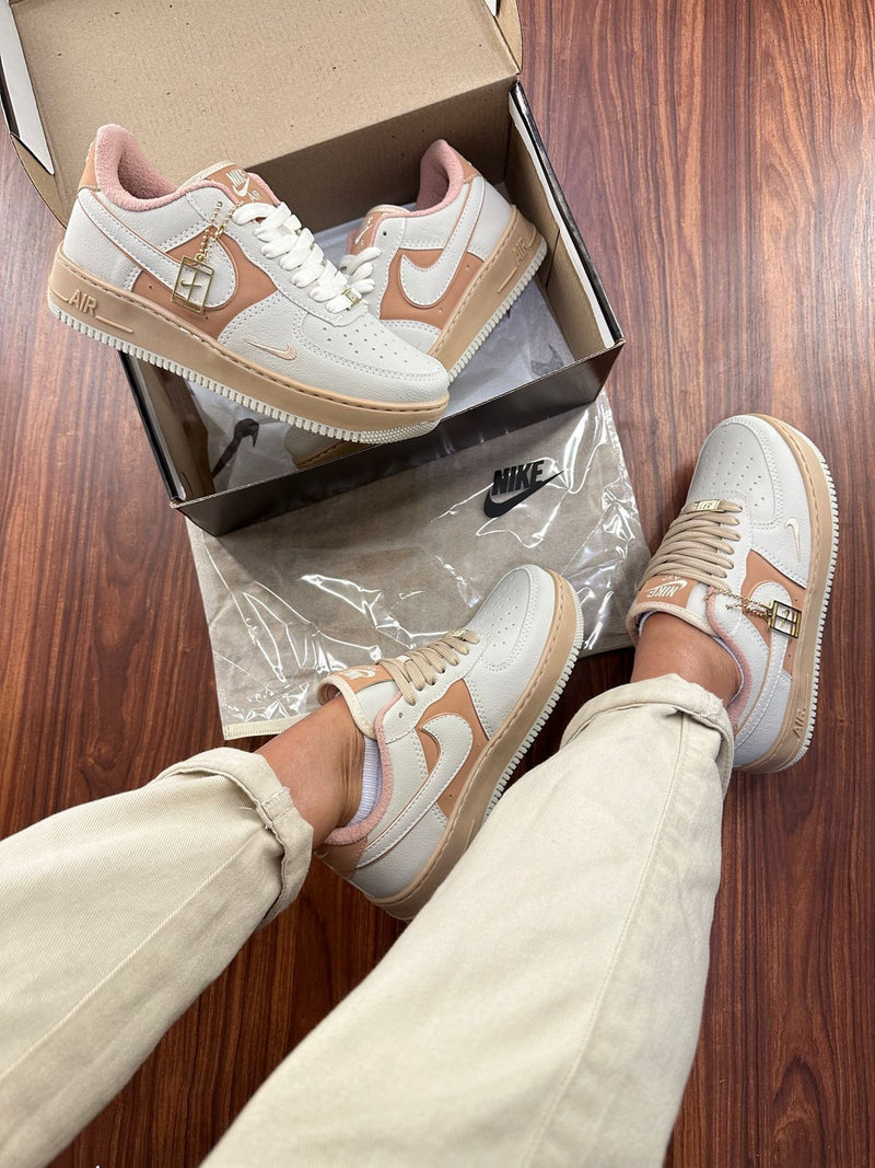 AF1 Nobuk Rosado + Saquinho personalizado + Chaveiro - Lançamento