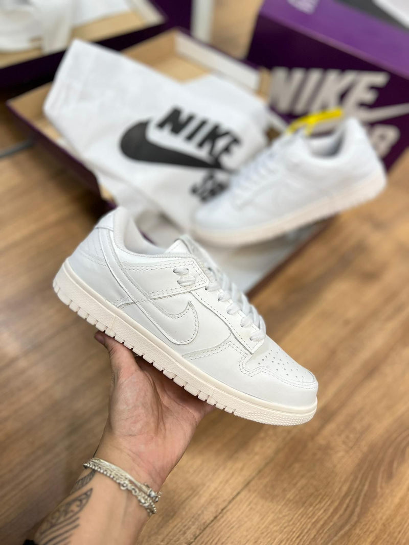 Dunk Low Branco + Saquinho personalizado [Couro legítimo]