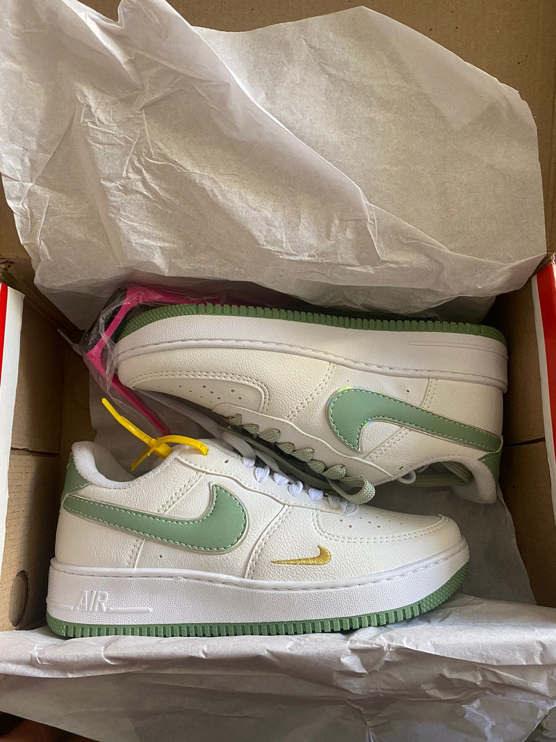 Air Force 1 Branco/verde - Lançamento